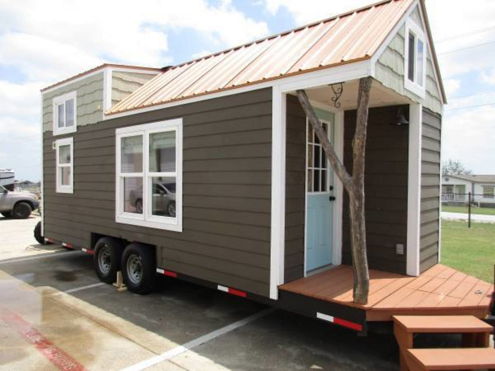 8 X 24 Tiny House loaded and ready LIKE NEW!! - 2 bed, 1 bath, 330 sqft in Dallas, Texas
