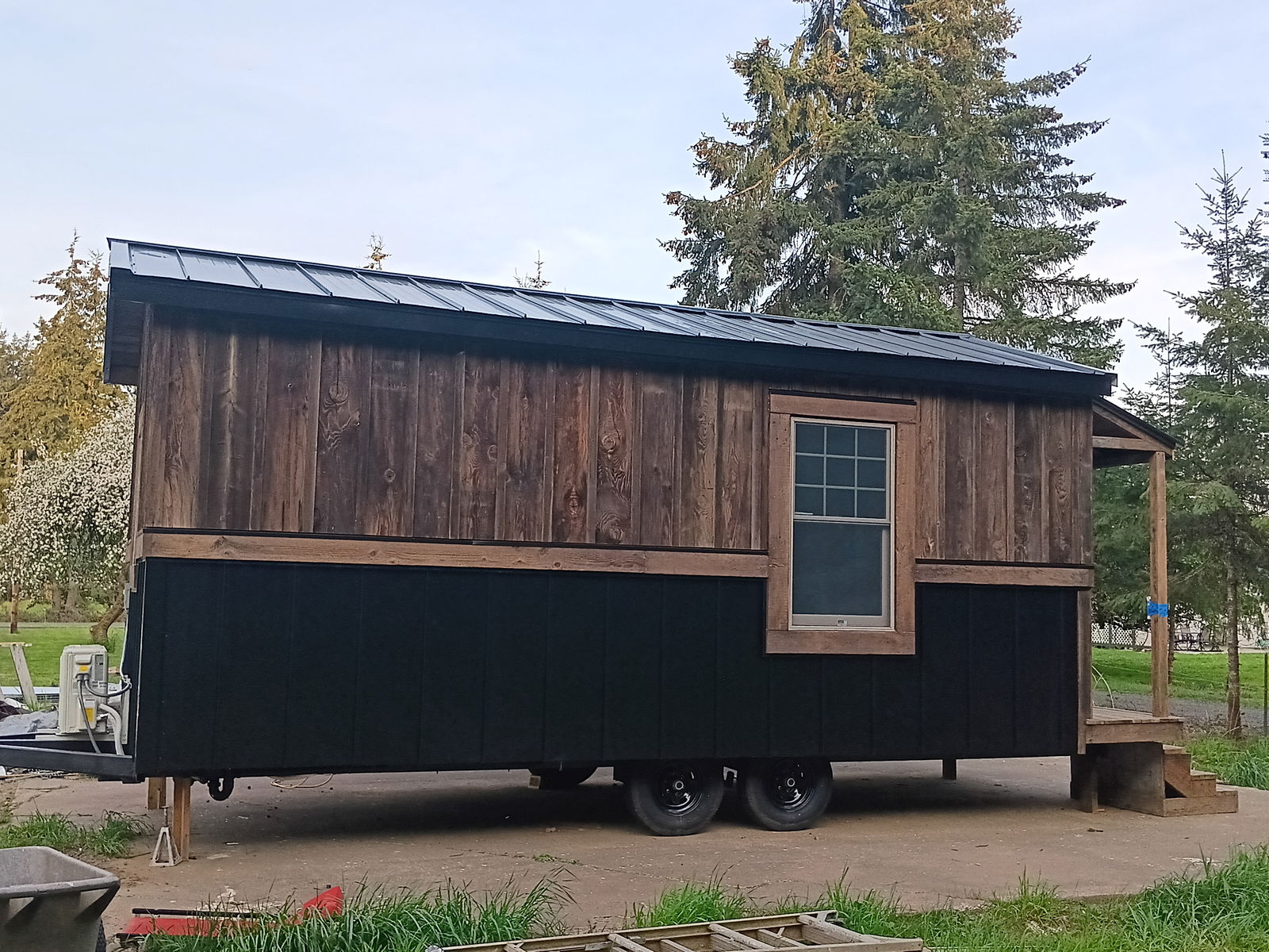 Tinyhouse Cabin - 0 bed, 1 bath, 200 sqft in Chehalis, Washington