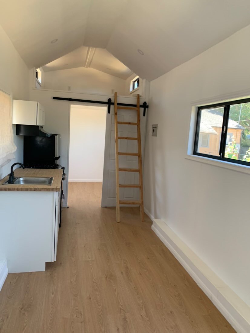 28 ft NEW Tiny House on Trailer Ready to go - 1 bed, 1 bath, 312 sqft in Sacramento, California