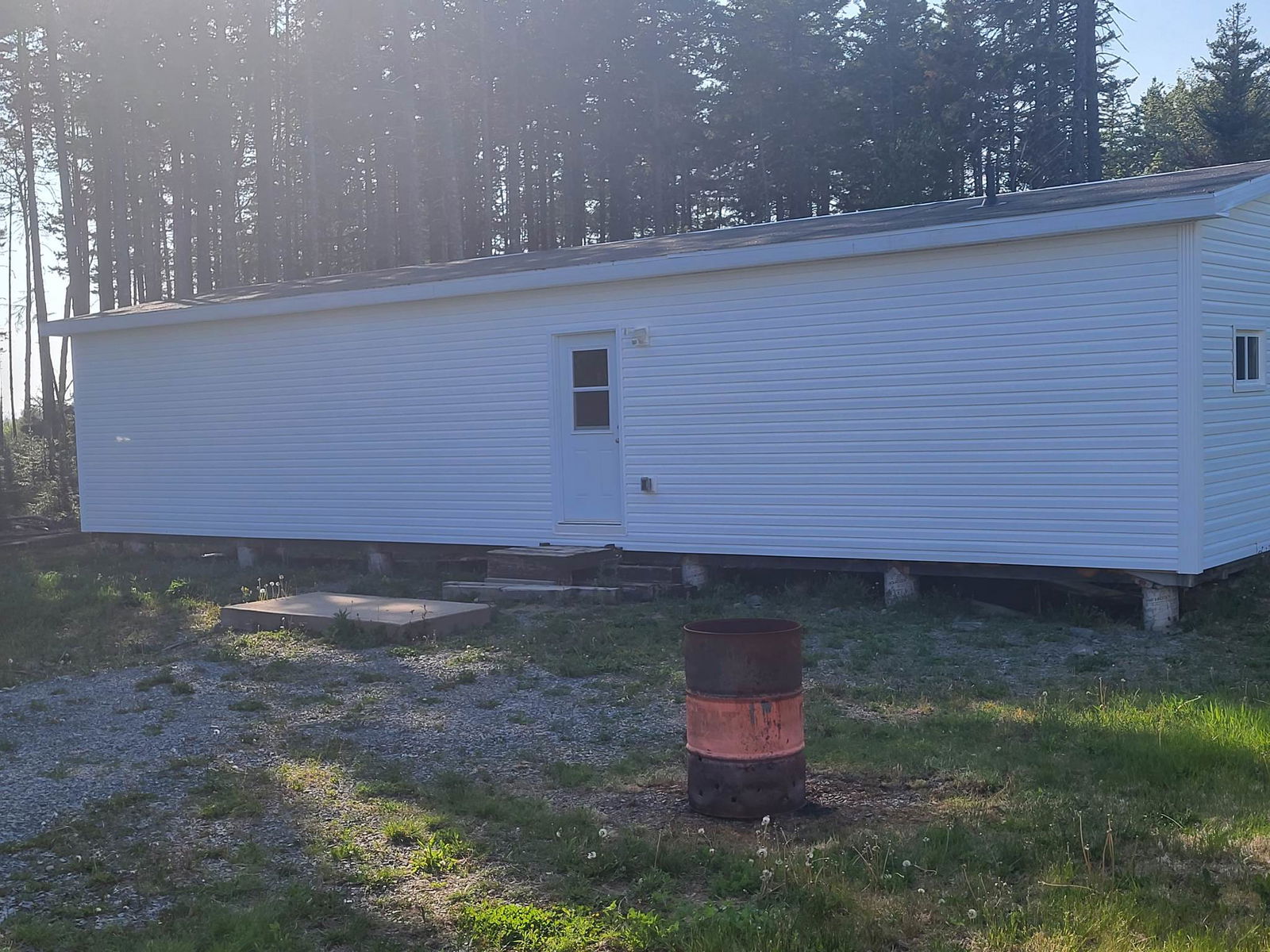 Reefer rebuild large tiny home 53 x 8 (Reduced for quick sale) - 1 bed, 1 bath, 424 sqft in Middle Sackville, Nova Scotia