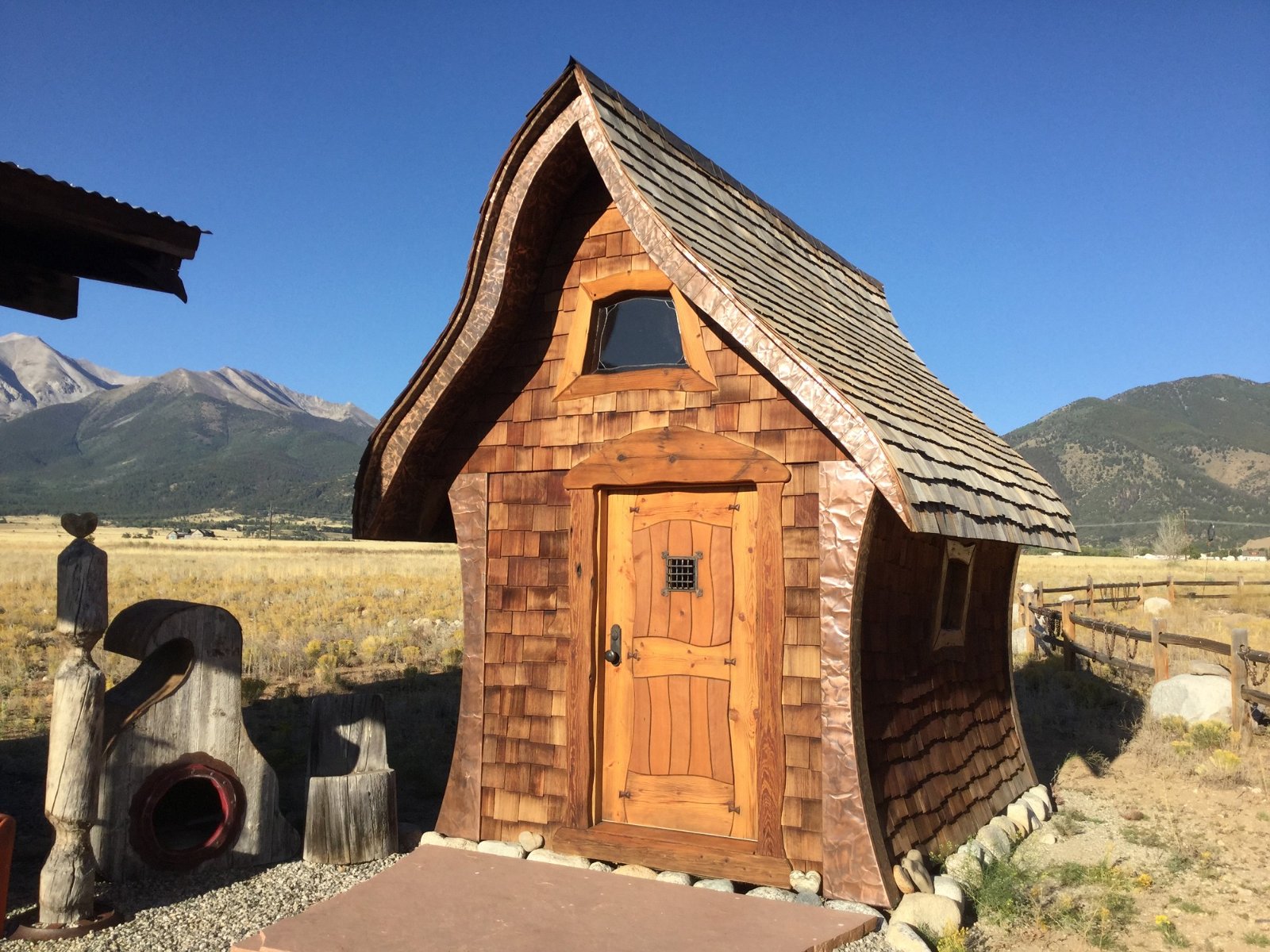 Hobbit house - 0 bed, 0 bath, 88 sqft in Buena Vista , Colorado