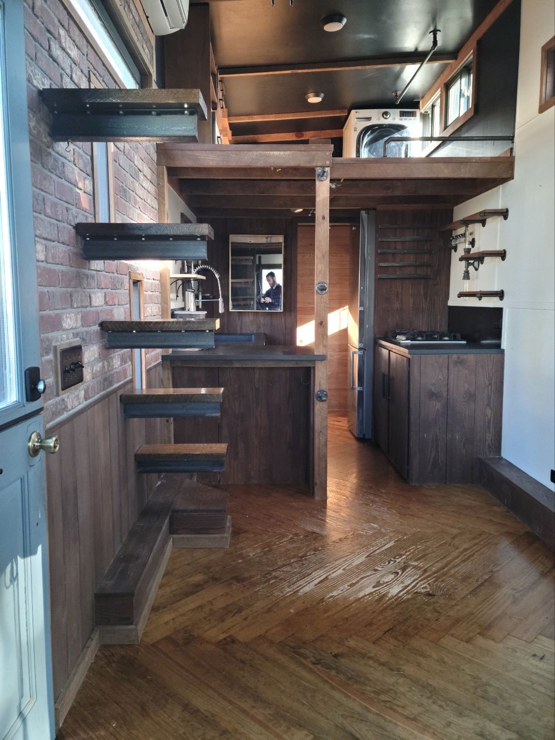 Handcrafted Tiny Home– Off-Grid Ready with Custom Finishes - 1 bed, 1 bath, 310 sqft in Portland, Oregon