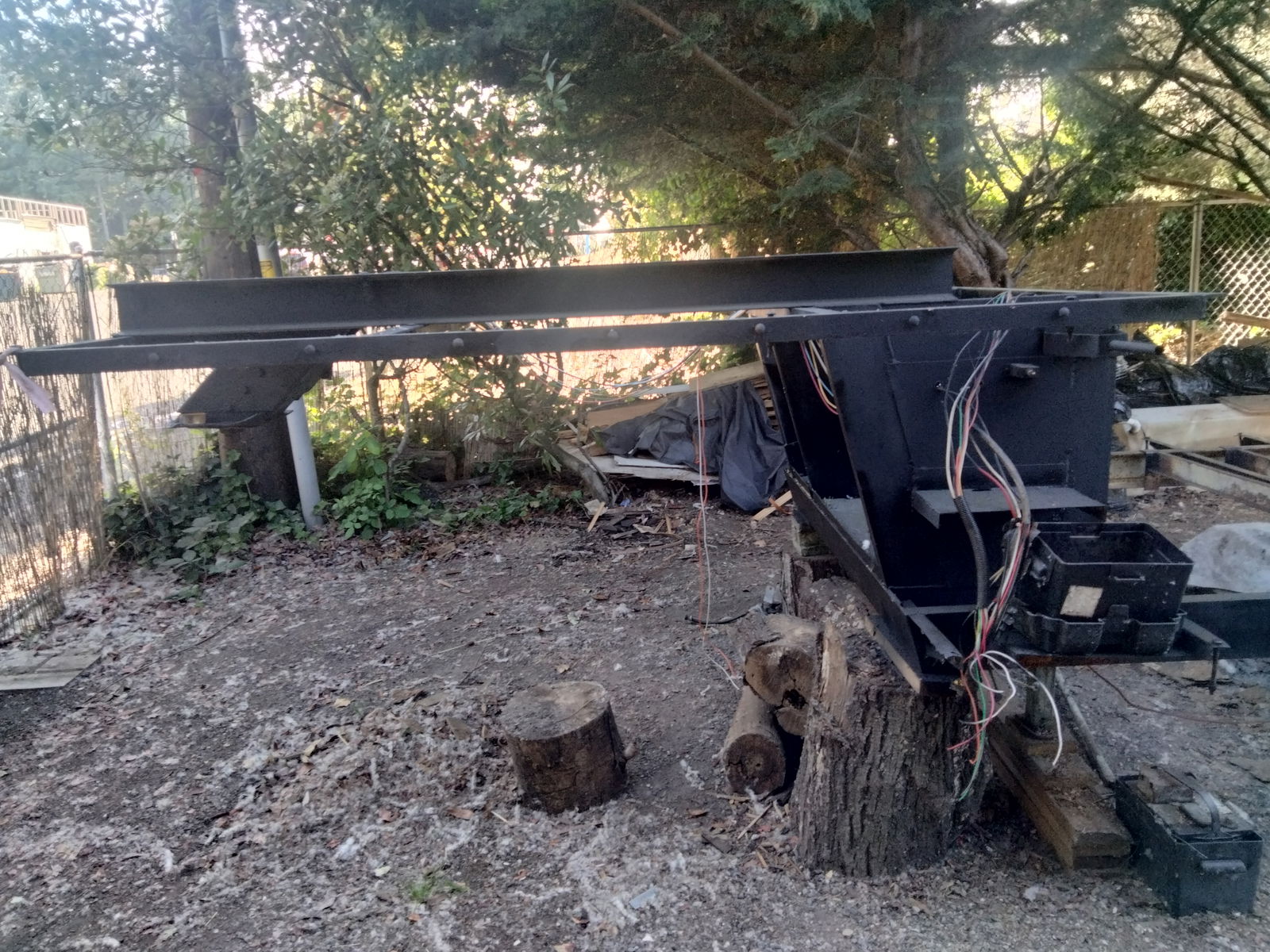 Gooseneck Trailer28 ft.(Inclusive of the upper gooseneck area)