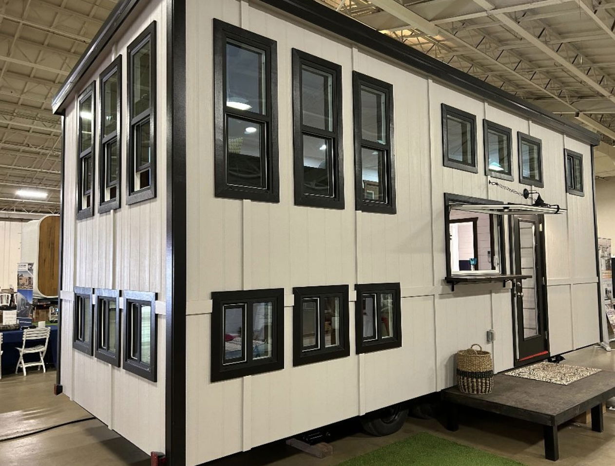 Beautiful Tiny Home for Sale In California! - 1 bed, 1 bath, 260 sqft in San Diego, California