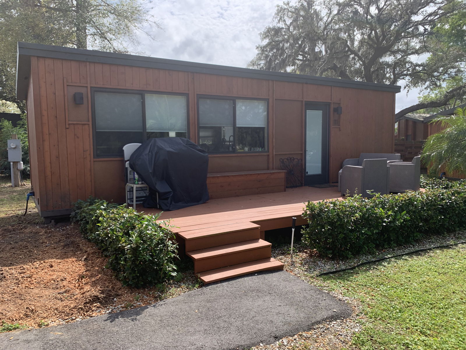 Adorable Tiny Home for Sale in Beautiful FL Community - 1 bed, 1 bath, 296 sqft in Thonotosassa, Florida