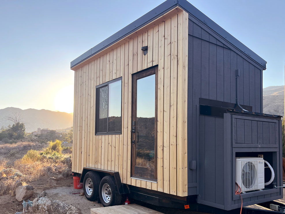 Scandinavian Style 14' Studio Tiny Home | Open Jointed Cedar Cladding | Maple Interior - 1 bed, 1 bath, 119 sqft in Morongo Valley, California