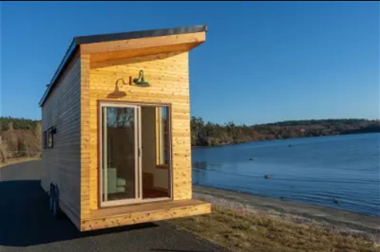 Tiny Home on Wheels - 1 bed, 1 bath, 192 sqft in Langley, Washington