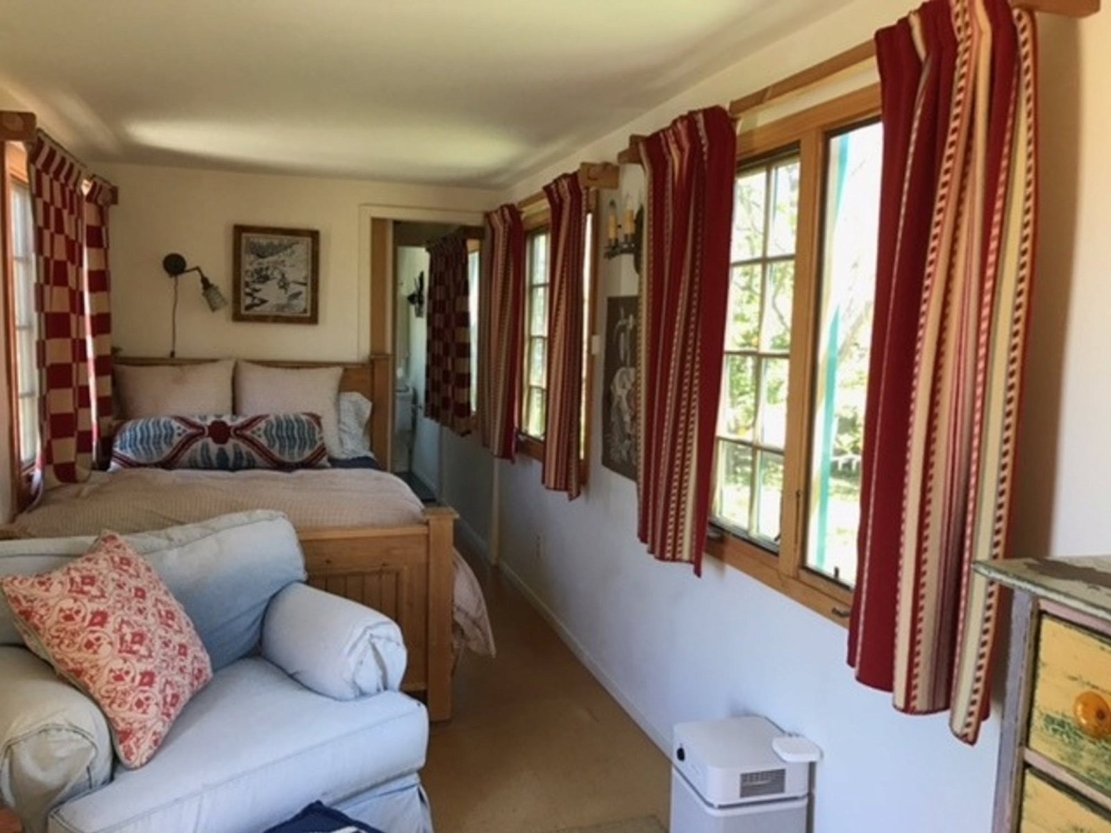 Tiny House / Guest House / Converted Cargo Container - 1 bed, 1 bath, 320 sqft in Ventura, California