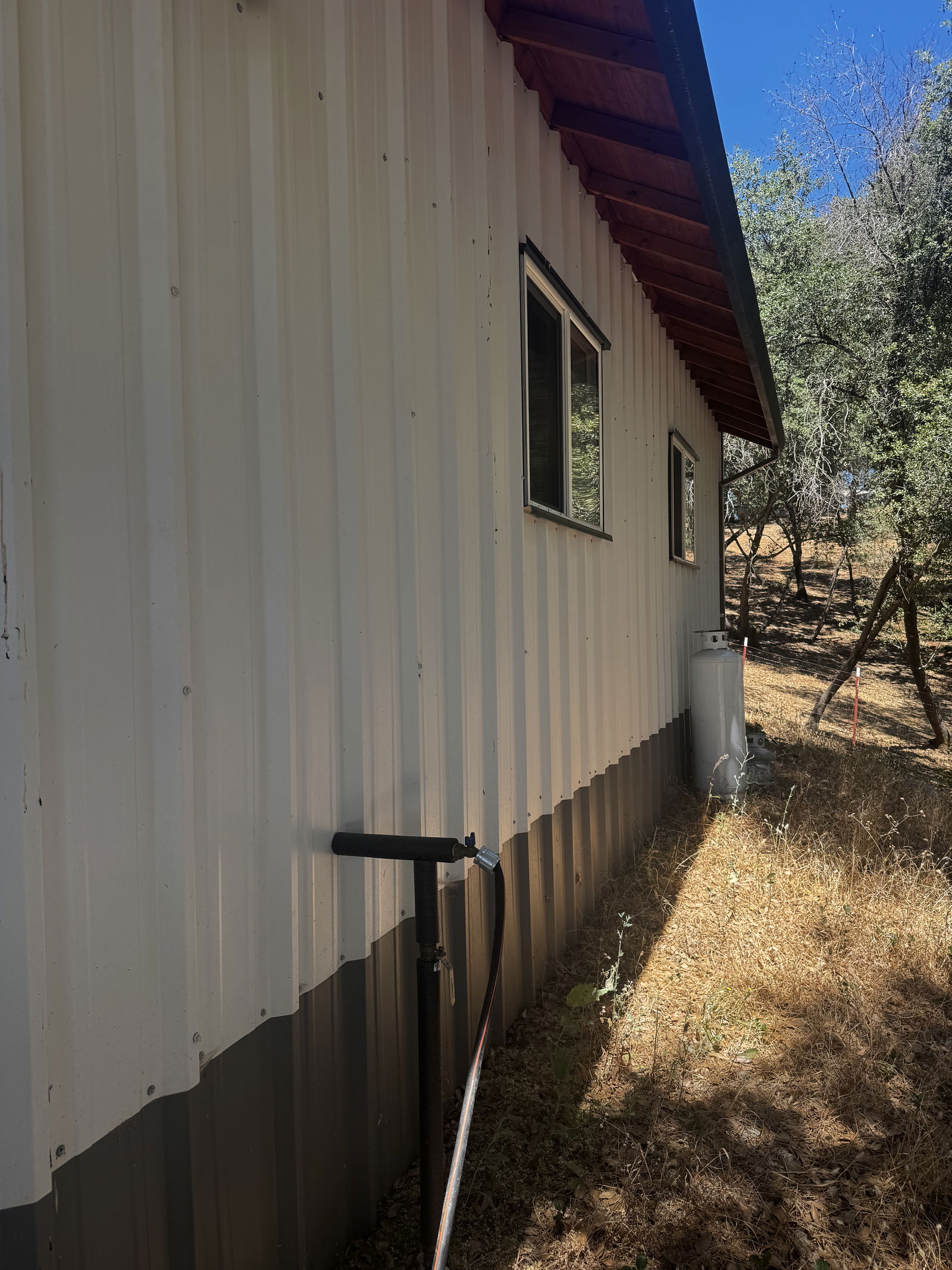 Farmhouse-Style Tiny Home ADU – 560 Sq Ft of Cozy, Modern Living! - 1 bed, 1 bath, 560 sqft in Shingle Springs, California