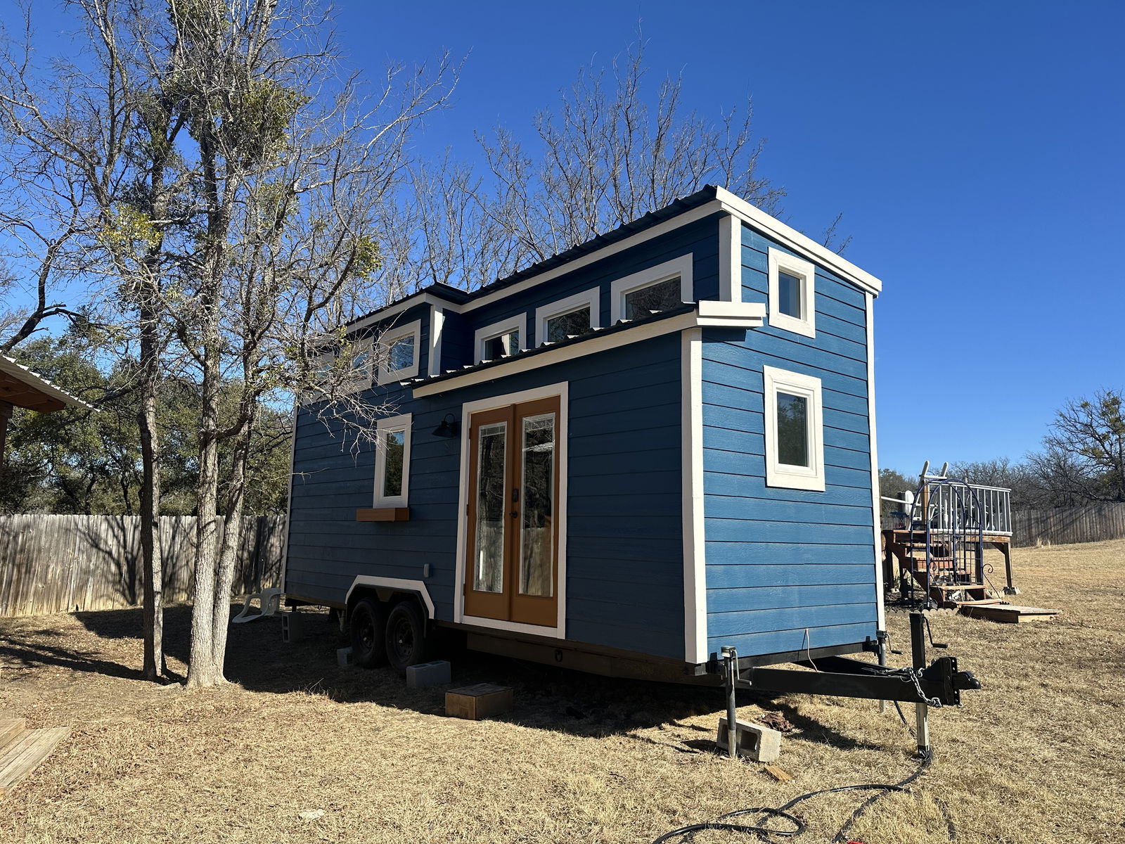 Move-In Ready!  Beautiful Tiny Home on Wheels For Sale - 1 bed, 1 bath, 288 sqft in Dallas, Texas