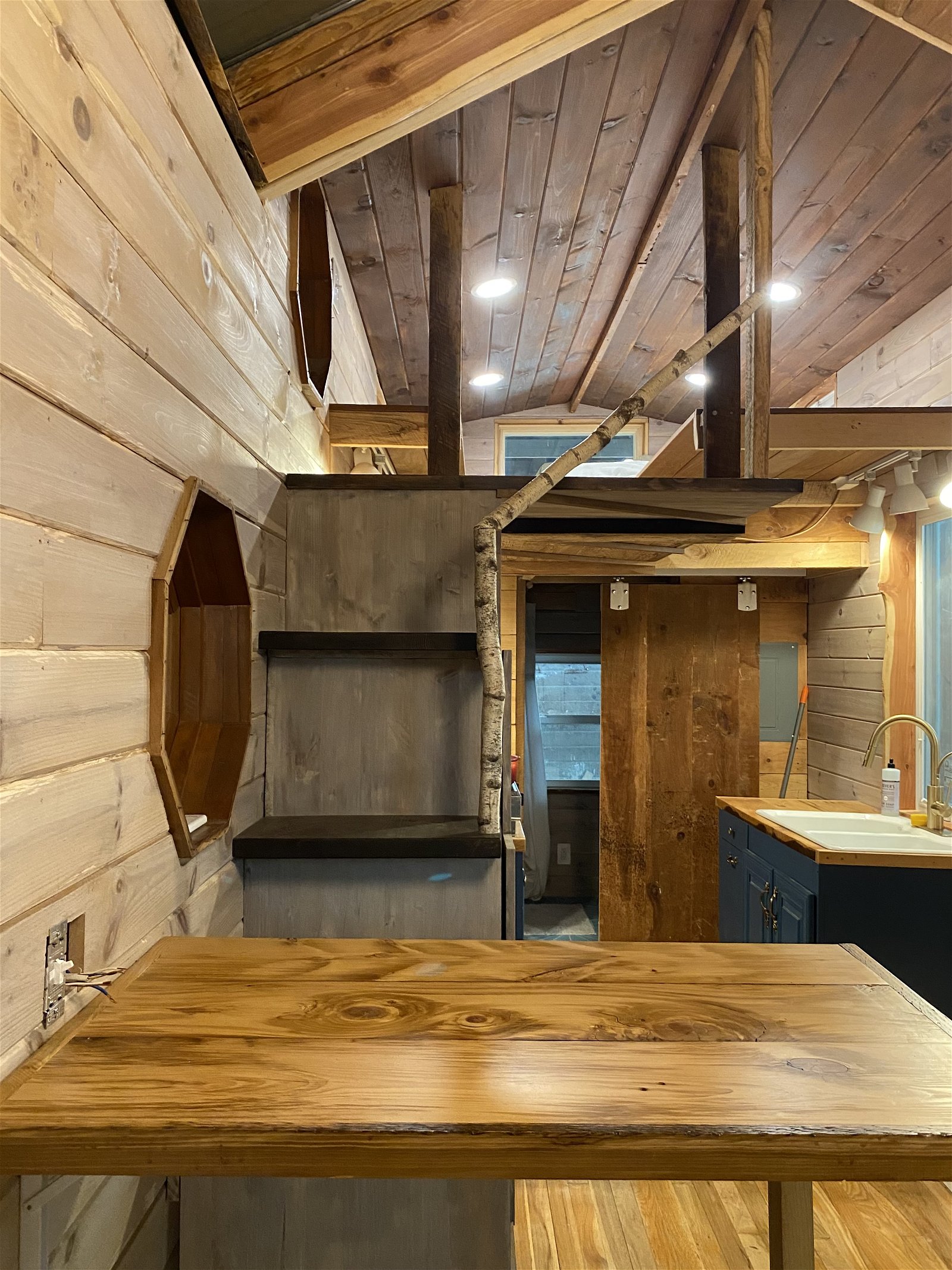 Icosahedron House - 1 bed, 1 bath, 200 sqft in Newbury, Massachusetts