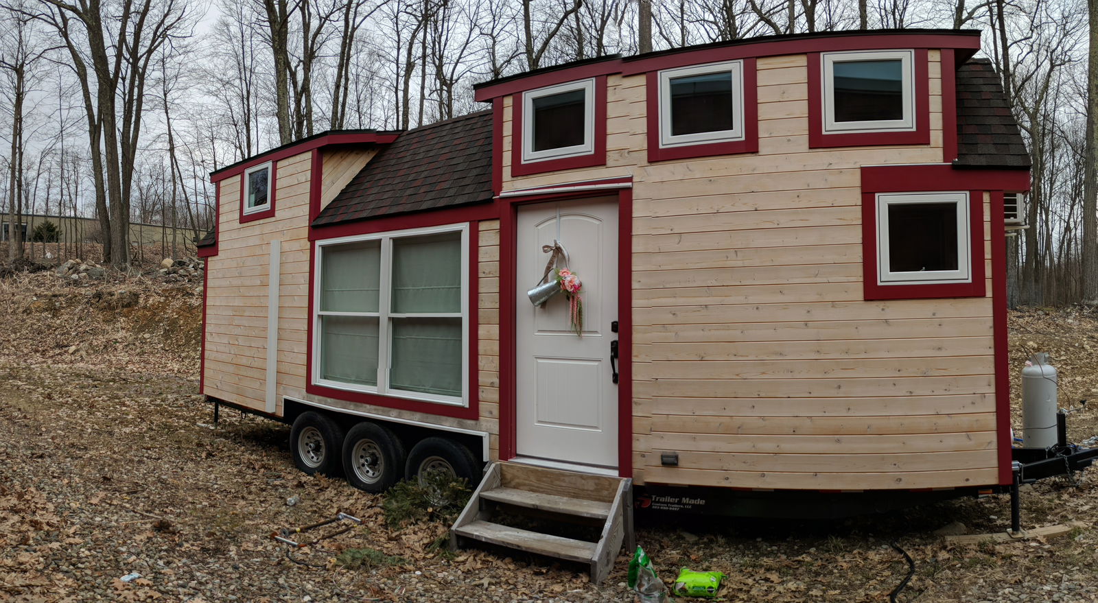 Custom Built 28' THOW - 2 bed, 1 bath, 200 sqft in Terryville, Connecticut