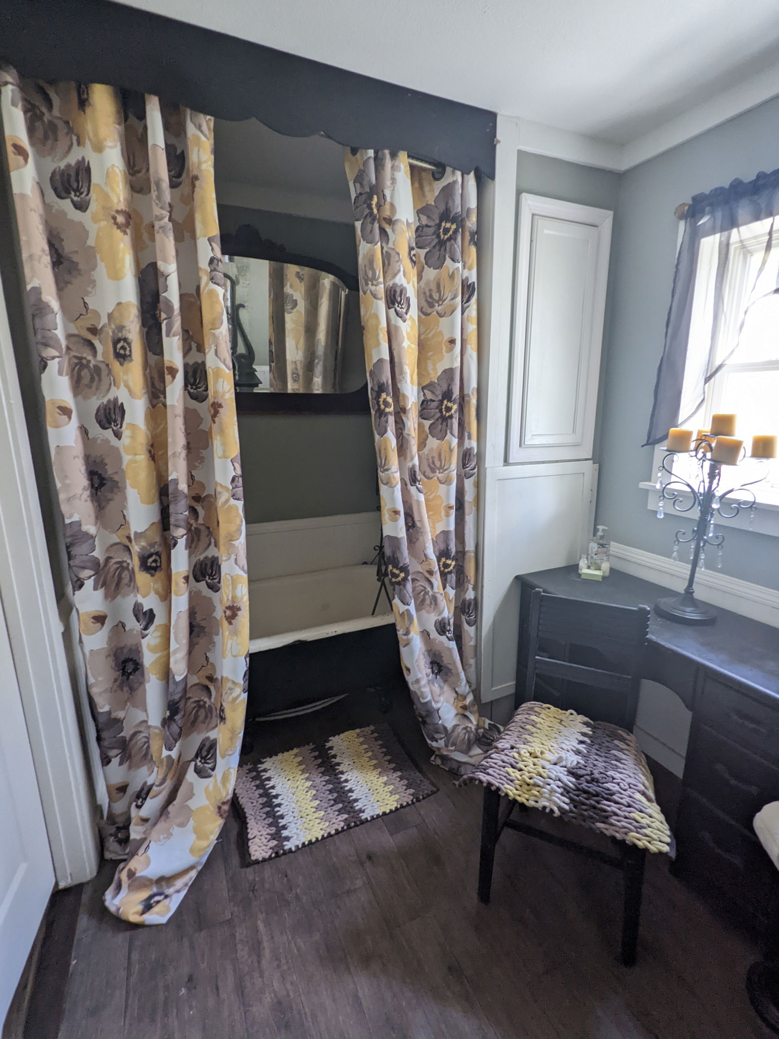 Highly sought after 3 bedroom Katrina cottage like new - 3 bed, 1 bath, 980 sqft in Douglas, Georgia