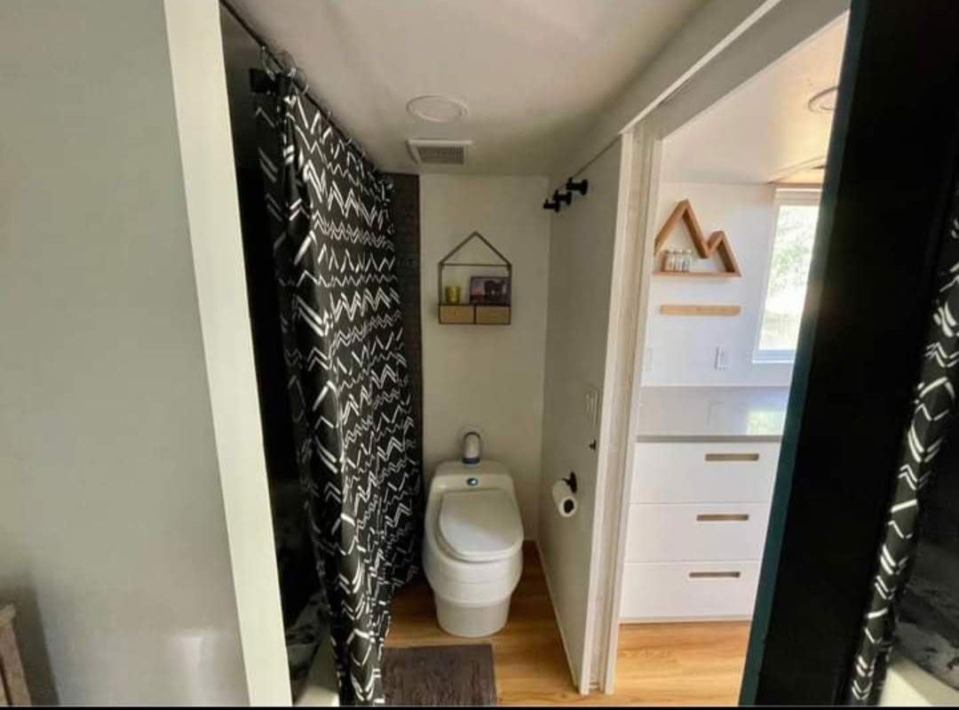 26 FT Tiny On Wheels -Move In Ready