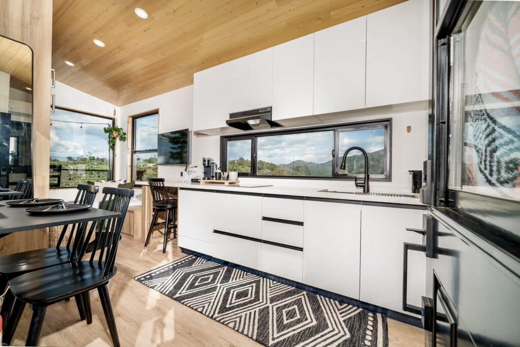 Clever S 220   Tiny House on Wheels - Image 6