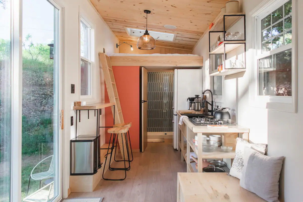 Tiny Home on Wheels – Fully Furnished, Off-Grid Ready - 1 bed, 1 bath, 250 sqft in Moab, Utah