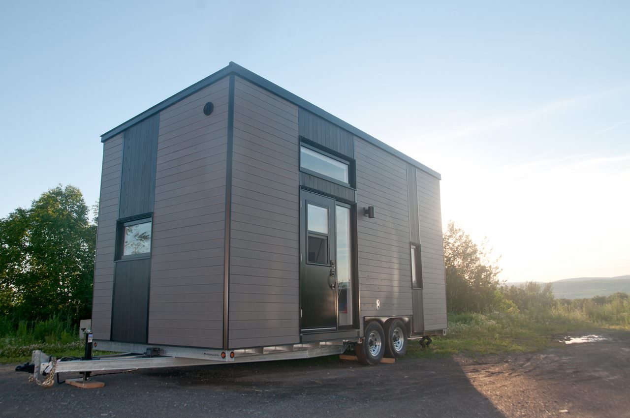 High quality Tiny Home for sale - 1 bed, 1 bath, 220 sqft in Abercorn, Quebec
